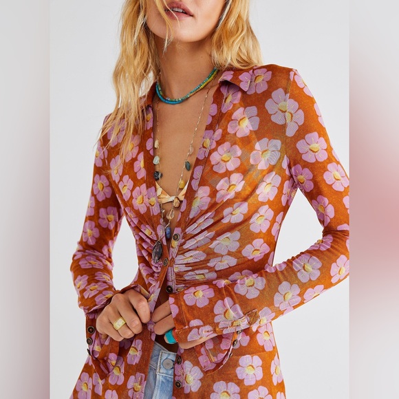 Free People Tops - Free People Lucky Shirtee Long Sleeve V Neck Floral Top